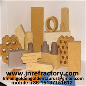 Refractory molded brick